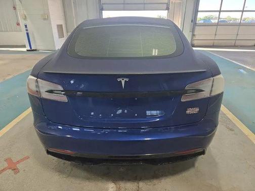 2022 Tesla Model S Plaid