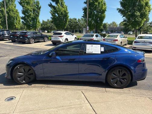 Deep Blue Metallic 2022 Tesla Model S Plaid
