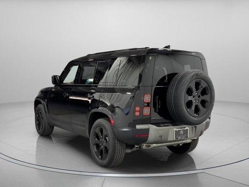 2026 Land Rover Defender 110 S