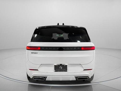2026 Land Rover Range Rover Sport 5.0 Supercharged Dynamic