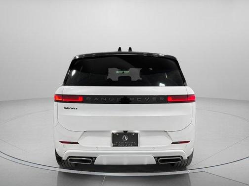 2026 Land Rover Range Rover Sport 5.0 Supercharged Dynamic
