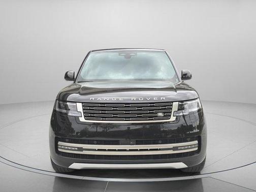 2025 Land Rover Range Rover P550e SE