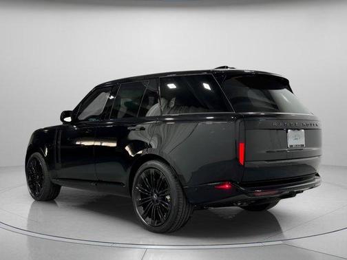 2025 Land Rover Range Rover P530 SE