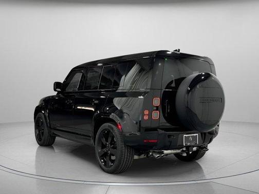 2026 Land Rover Defender 