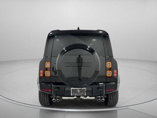 2026 Land Rover Defender 