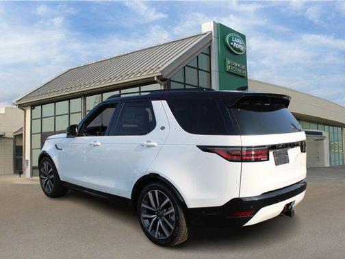 2024 Land Rover Discovery P360 Dynamic SE