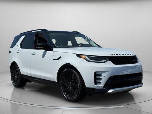 2025 Land Rover Discovery P300 Dynamic SE