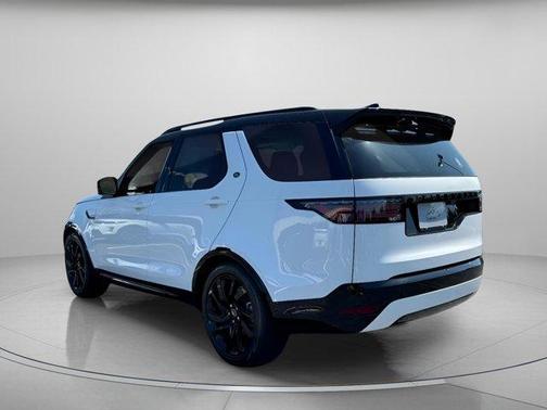 2025 Land Rover Discovery P300 Dynamic SE