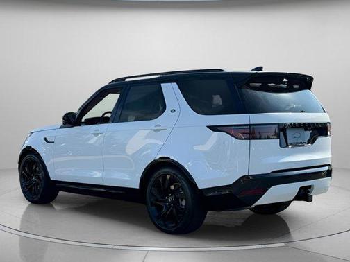 2025 Land Rover Discovery P300 Dynamic SE