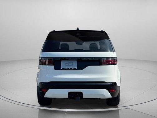 2025 Land Rover Discovery P300 Dynamic SE