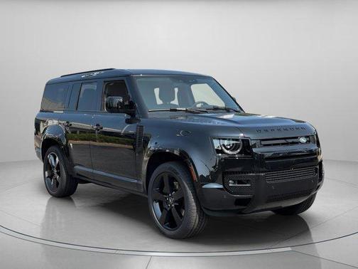 2025 Land Rover Defender P400 X-Dynamic SE