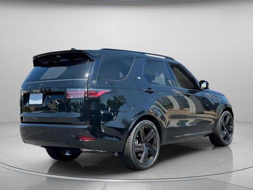 2025 Land Rover Discovery P360 Dynamic SE