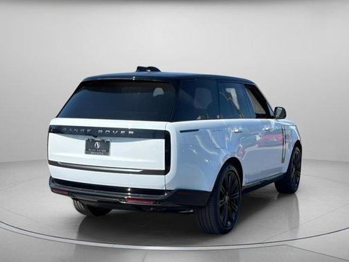 2025 Land Rover Range Rover P530 SE