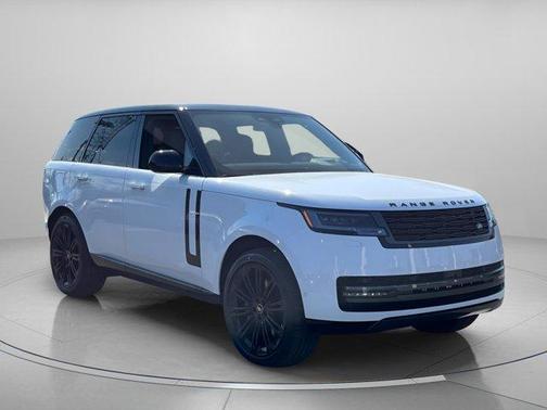 2025 Land Rover Range Rover P530 SE