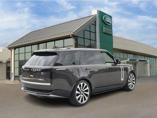 2025 Land Rover Range Rover AUTOBIOGRAPHY