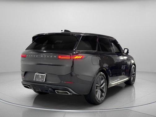 2024 Land Rover Range Rover Sport SE