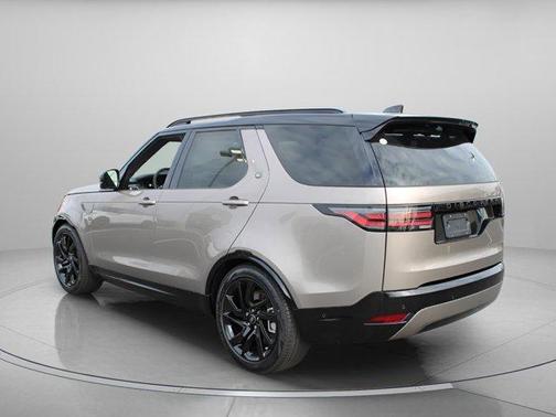 2025 Land Rover Discovery P360 Dynamic SE