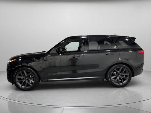2024 Land Rover Range Rover Sport SE