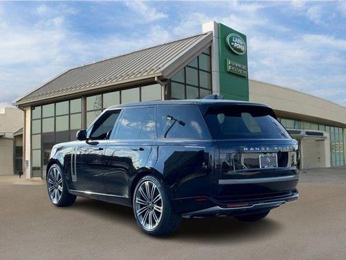 2025 Land Rover Range Rover P530 SE