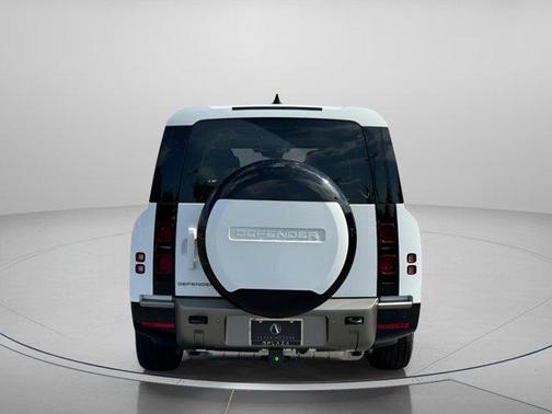 2025 Land Rover Defender P400 X-Dynamic SE