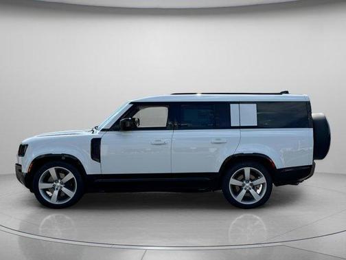 2025 Land Rover Defender P400 X-Dynamic SE