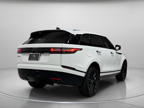 2026 Land Rover Range Rover Velar P250 Dynamic SE