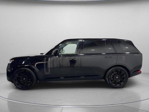 2023 Land Rover Range Rover First Edition