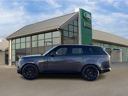 2025 Land Rover Range Rover P530 SE
