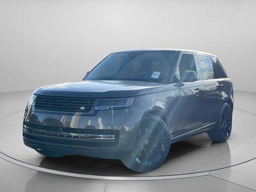 2025 Land Rover Range Rover P530 SE