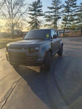 2025 Land Rover Defender OCTA