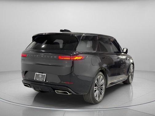 2026 Land Rover Range Rover Sport 5.0 Supercharged Dynamic