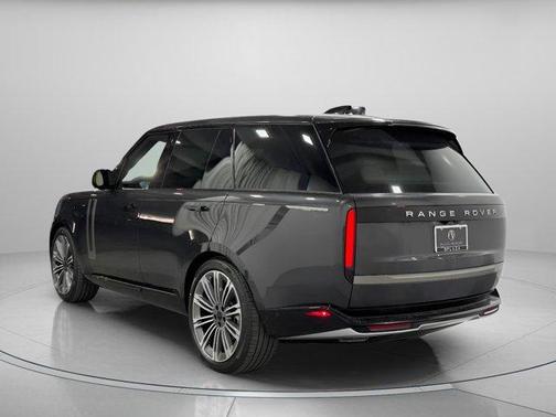 2026 Land Rover Range Rover P400 SE