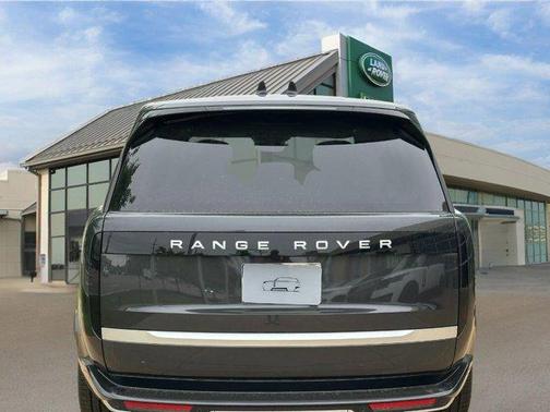 2025 Land Rover Range Rover P550e Autobiography