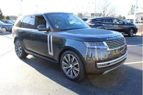 2025 Land Rover Range Rover P550e Autobiography