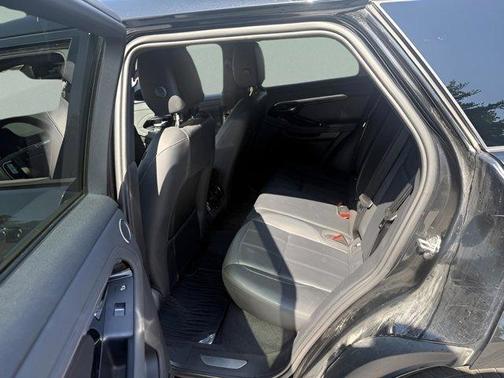 2022 Land Rover Range Rover Evoque R-Dynamic SE