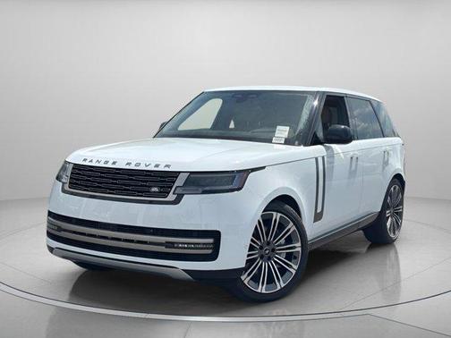 2025 Land Rover Range Rover P530 SE