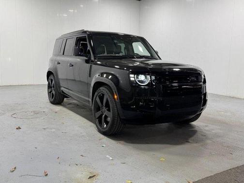 2026 Land Rover Defender 110 X-Dynamic SE