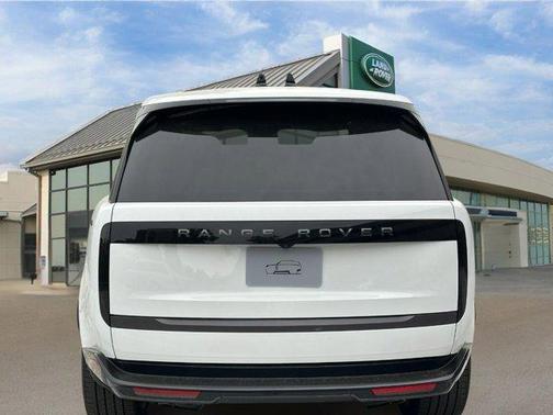 2025 Land Rover Range Rover P530 SE