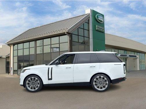 2025 Land Rover Range Rover P530 SE