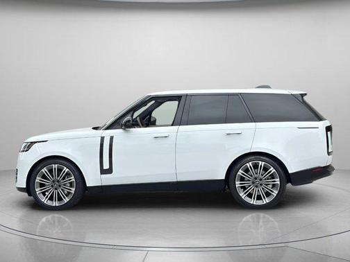 2025 Land Rover Range Rover P530 SE