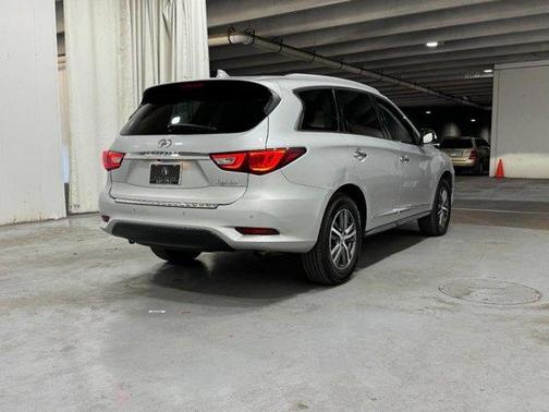 2017 INFINITI QX60 Base
