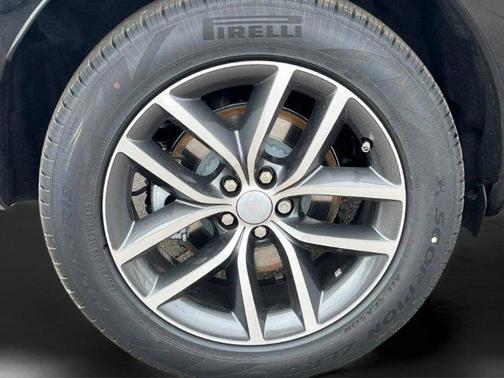 2026 Land Rover Range Rover Evoque Core S