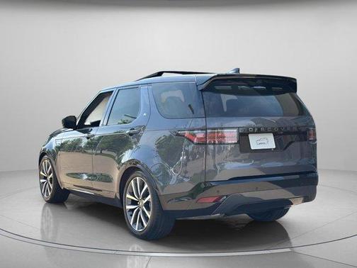 2025 Land Rover Discovery P360 Dynamic SE
