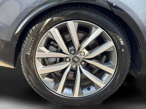 2025 Land Rover Discovery P360 Dynamic SE
