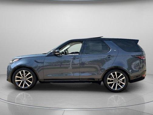 2025 Land Rover Discovery P360 Dynamic SE