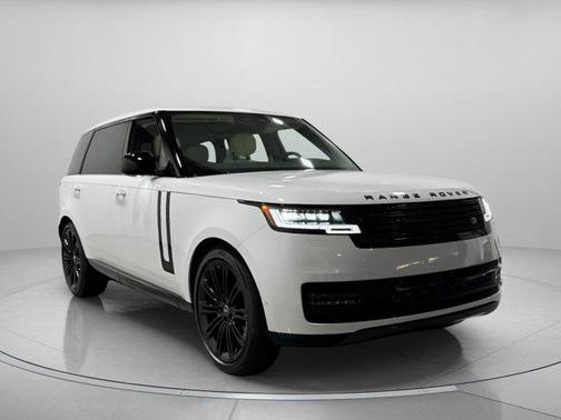 2025 Land Rover Range Rover P400 SE 7 Seat