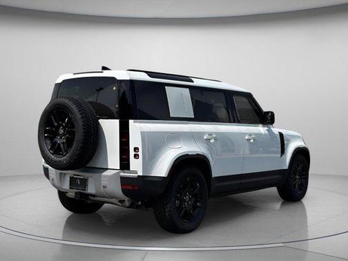 2025 Land Rover Defender P300