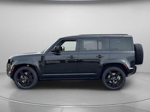 2025 Land Rover Defender P400 X-Dynamic SE