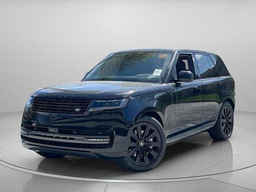 2025 Land Rover Range Rover P550e SE