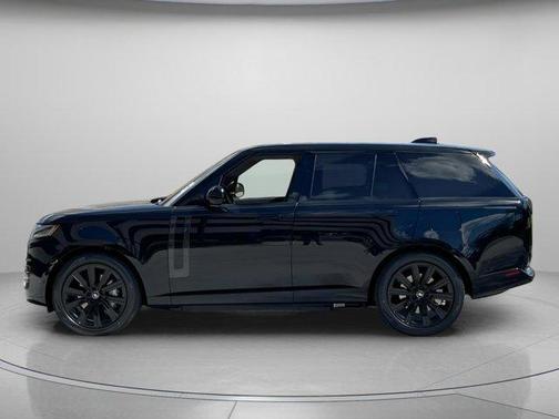 2025 Land Rover Range Rover P550e SE